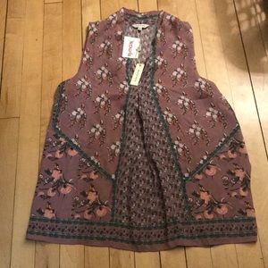 Floral Sleeveless Blouse